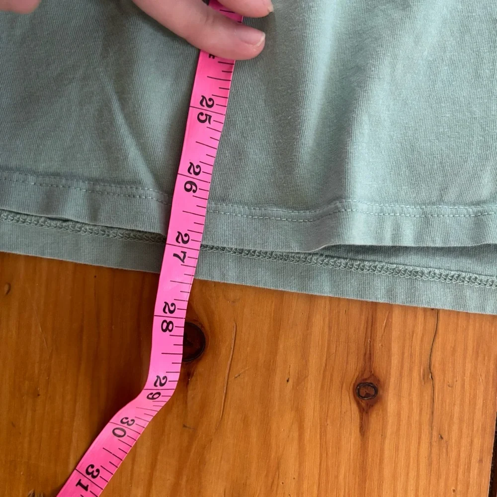 GUESS Los Angeles Sage Green Logo Tee Size L - Picture 9 of 9